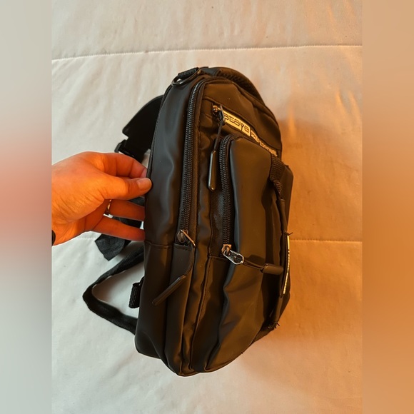 Sling Backpack with USB charge port - Picture 4 of 11
